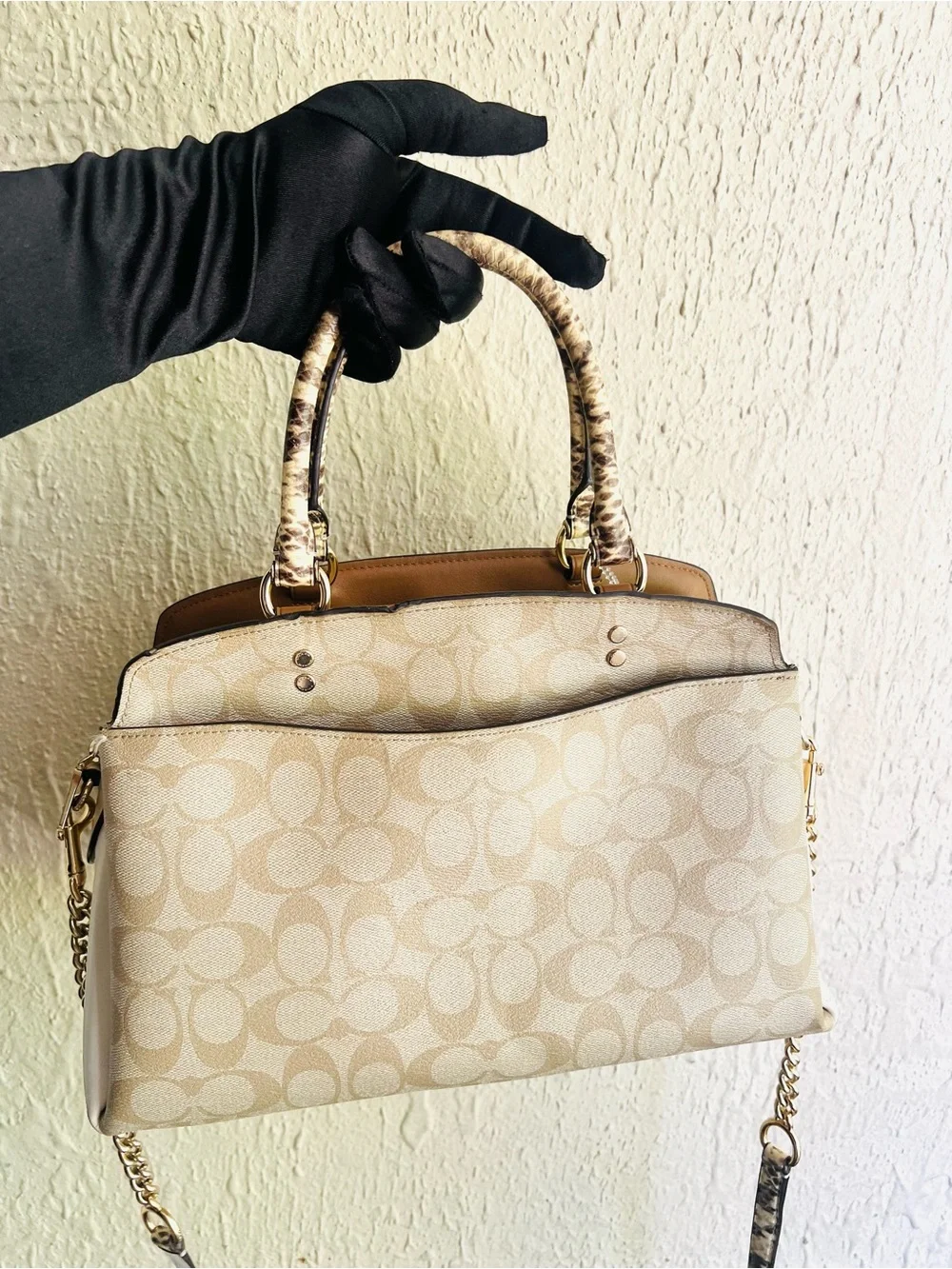 Coach beautiful beige
